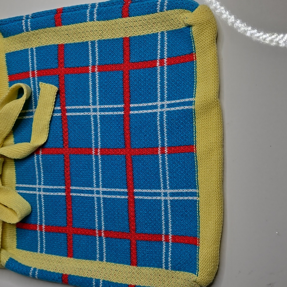 Women Knitting Shoulder Bag Contrast Color Checked Blue Yellow Coral NWT - Picture 6 of 8